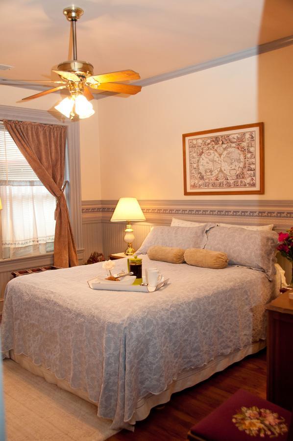 Main Street Inn Parkville Екстериор снимка