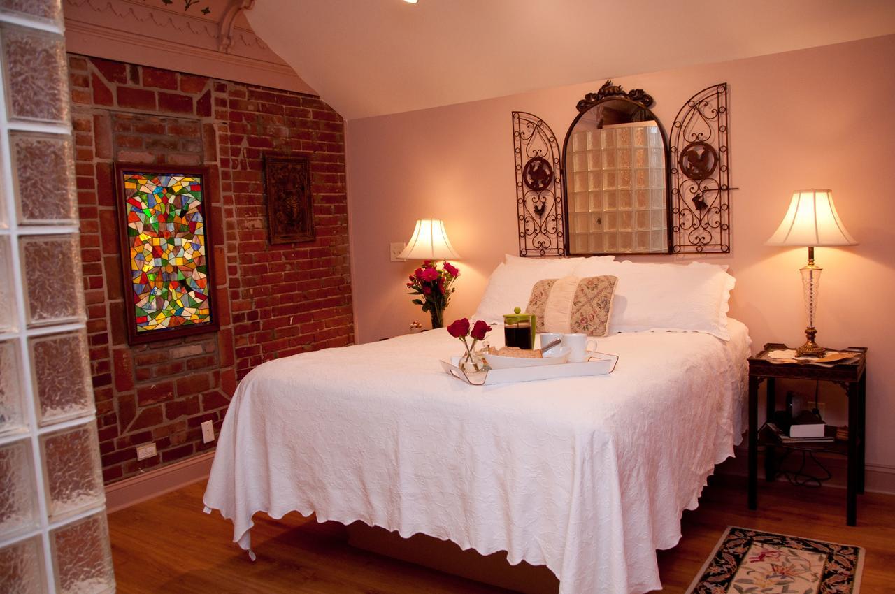 Main Street Inn Parkville Екстериор снимка